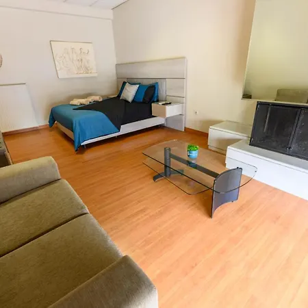 Apartment Luxury Larissa